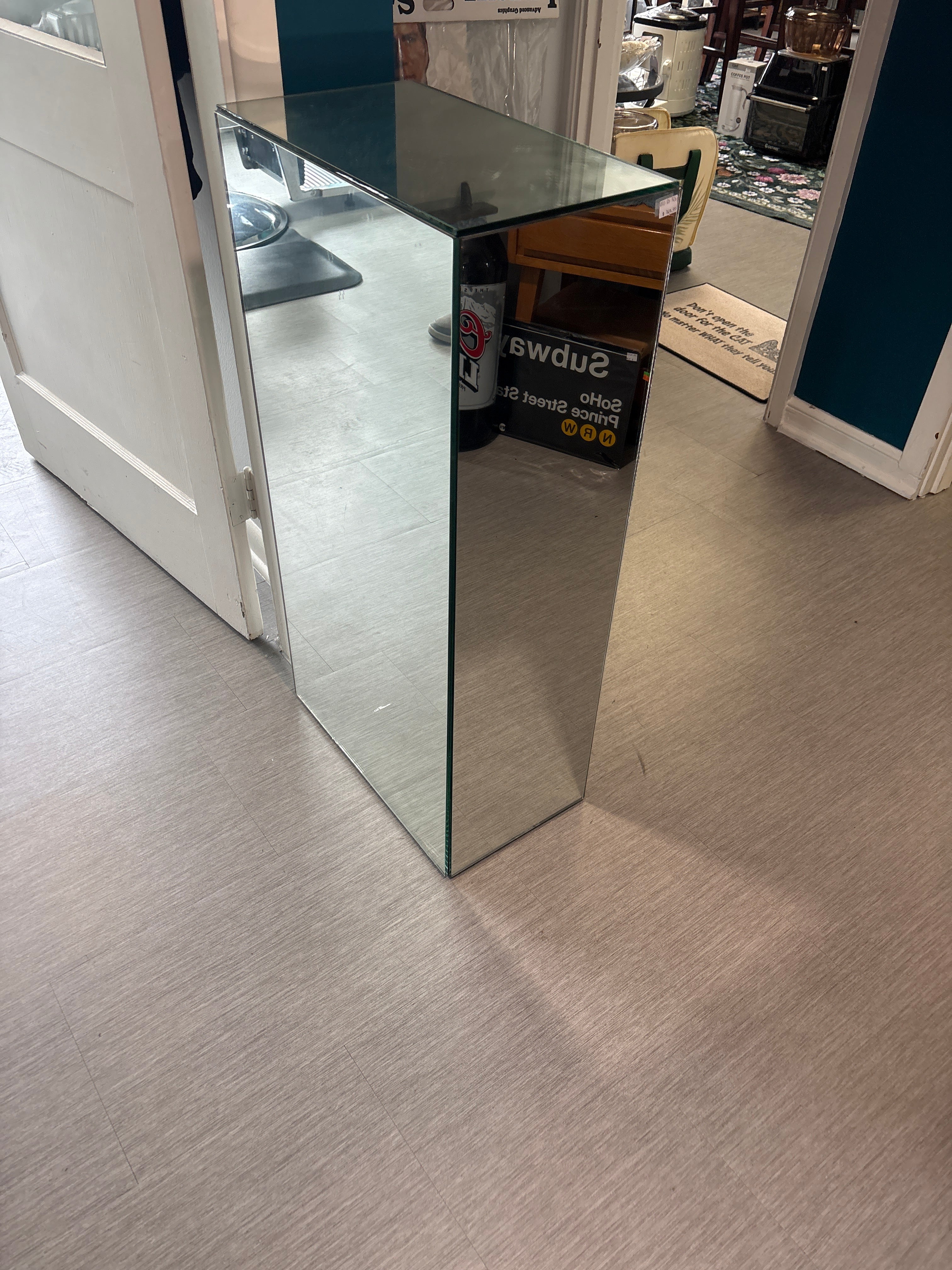 Mirror Stand