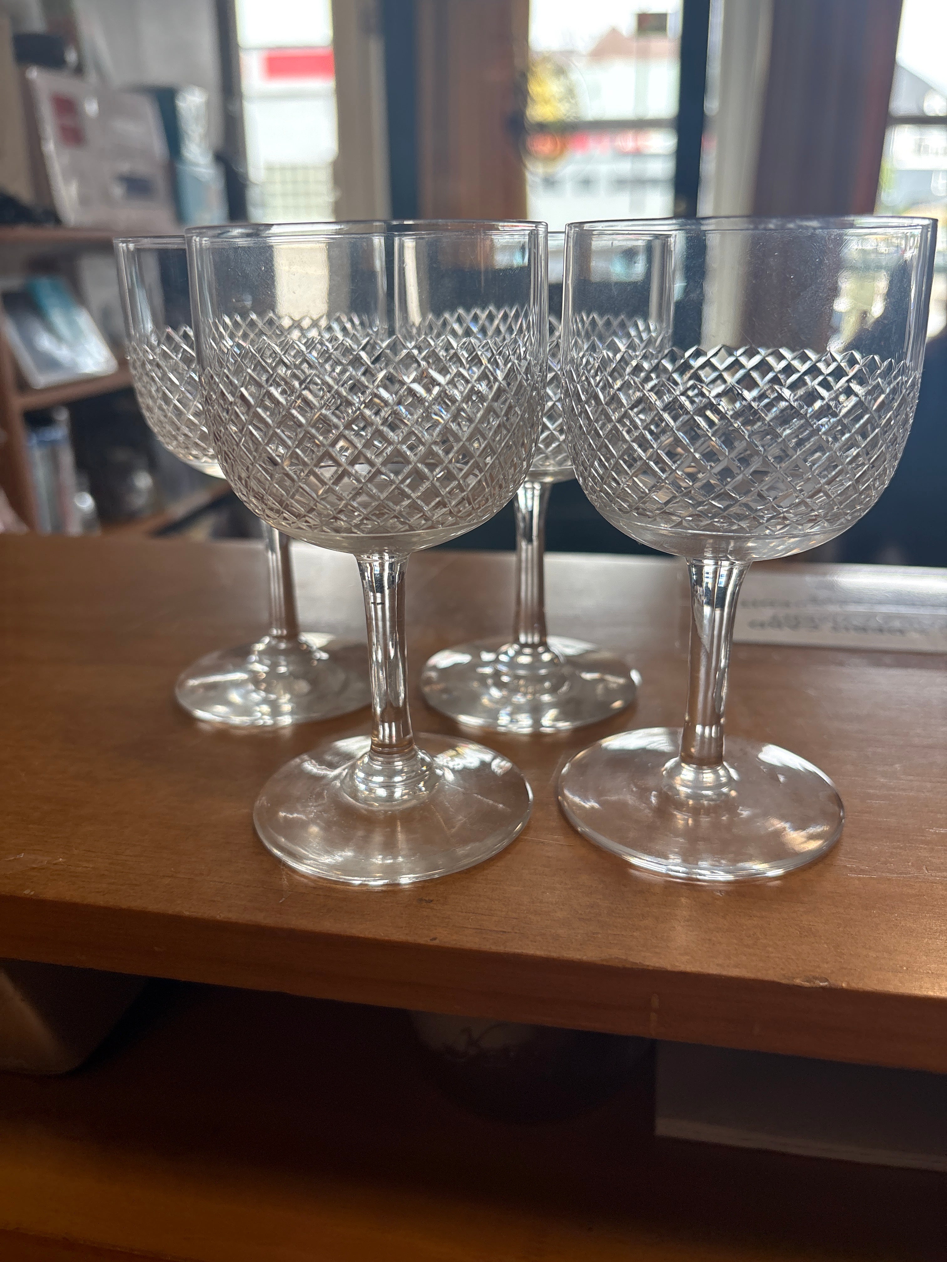 4pc Diamond Point Crystal Wine Glasses