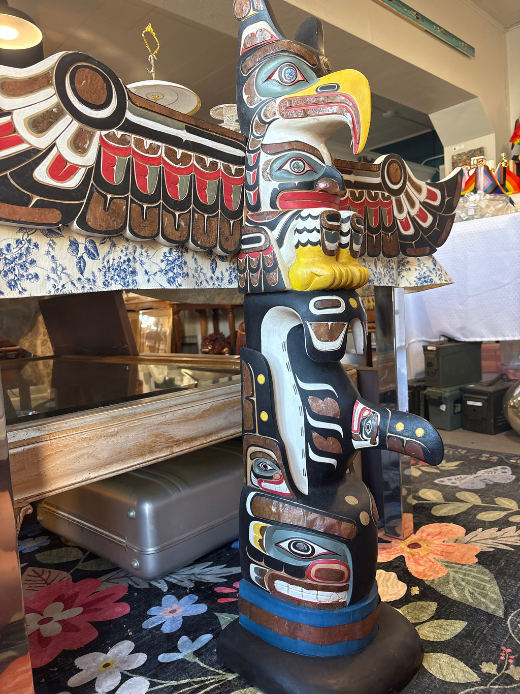 KOLUS Totem w/ Abalone Eyes