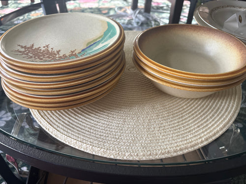11pc Mikasa Stoneware Dish Set