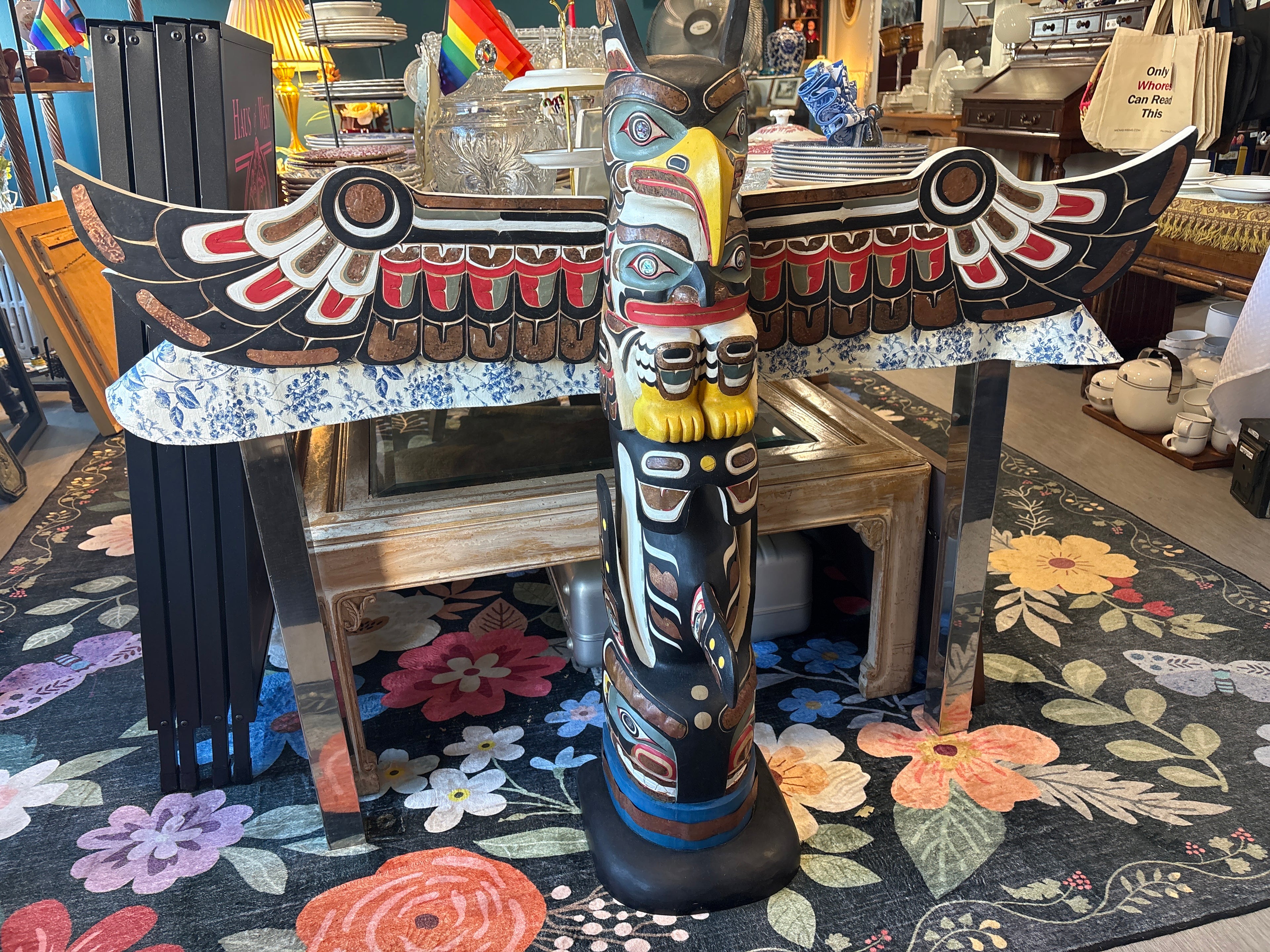 KOLUS Totem w/ Abalone Eyes