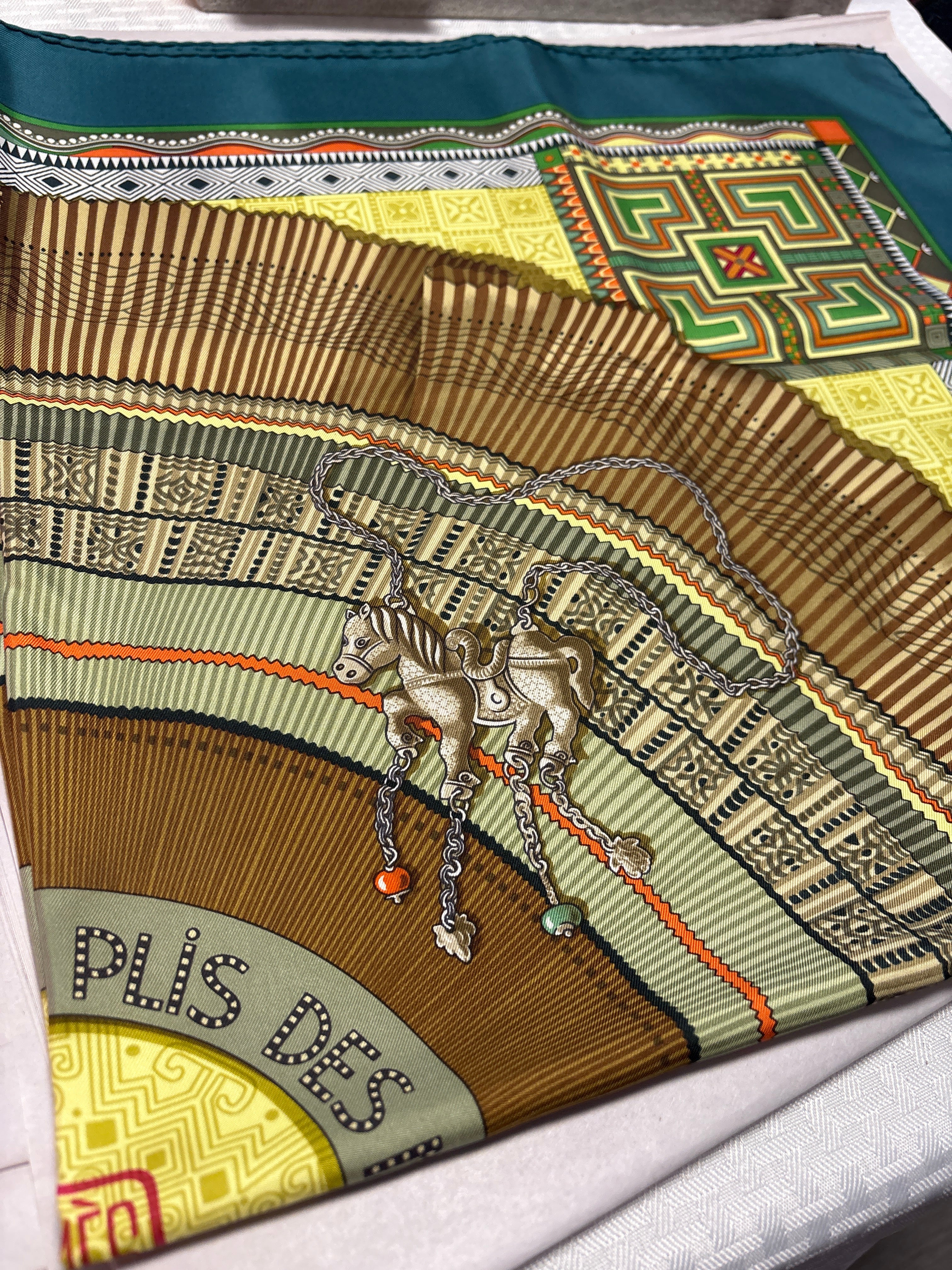 Hermès Silk Scarf 90cm "Cent Plis de Miao"
