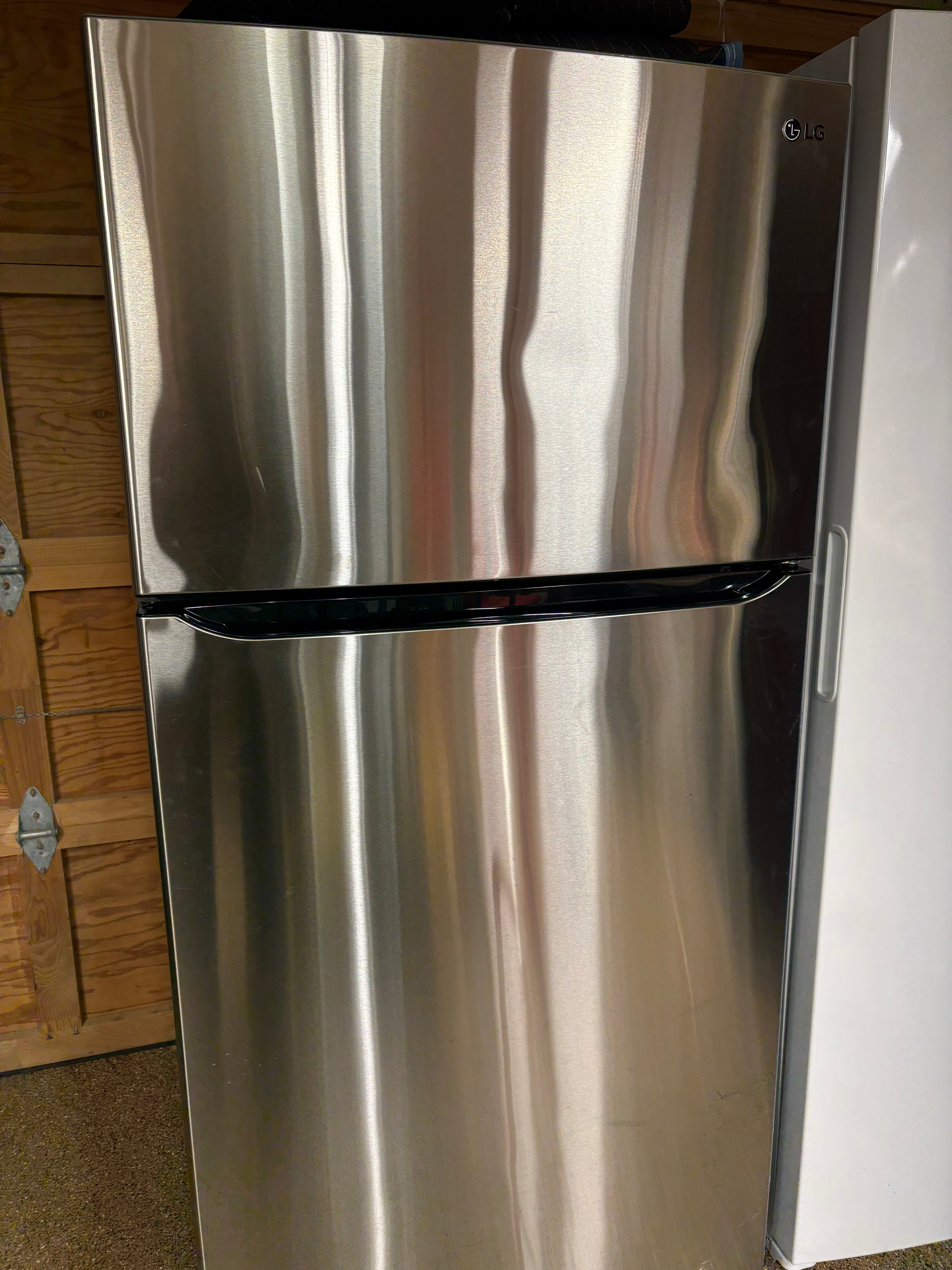 LG LHTNS2403S Refrigerator