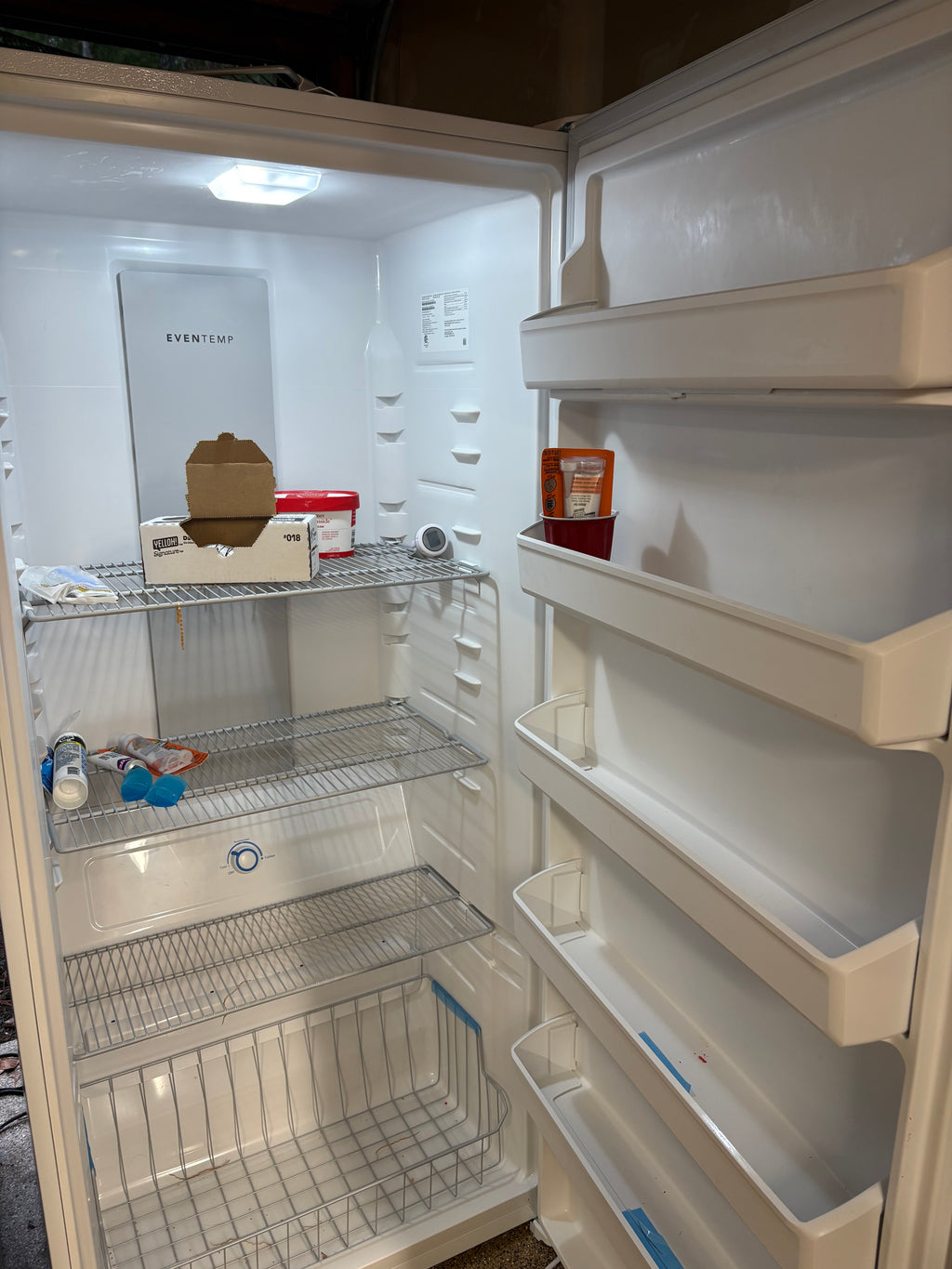 Frigidaire Upright Freezer FFUE2022AWA