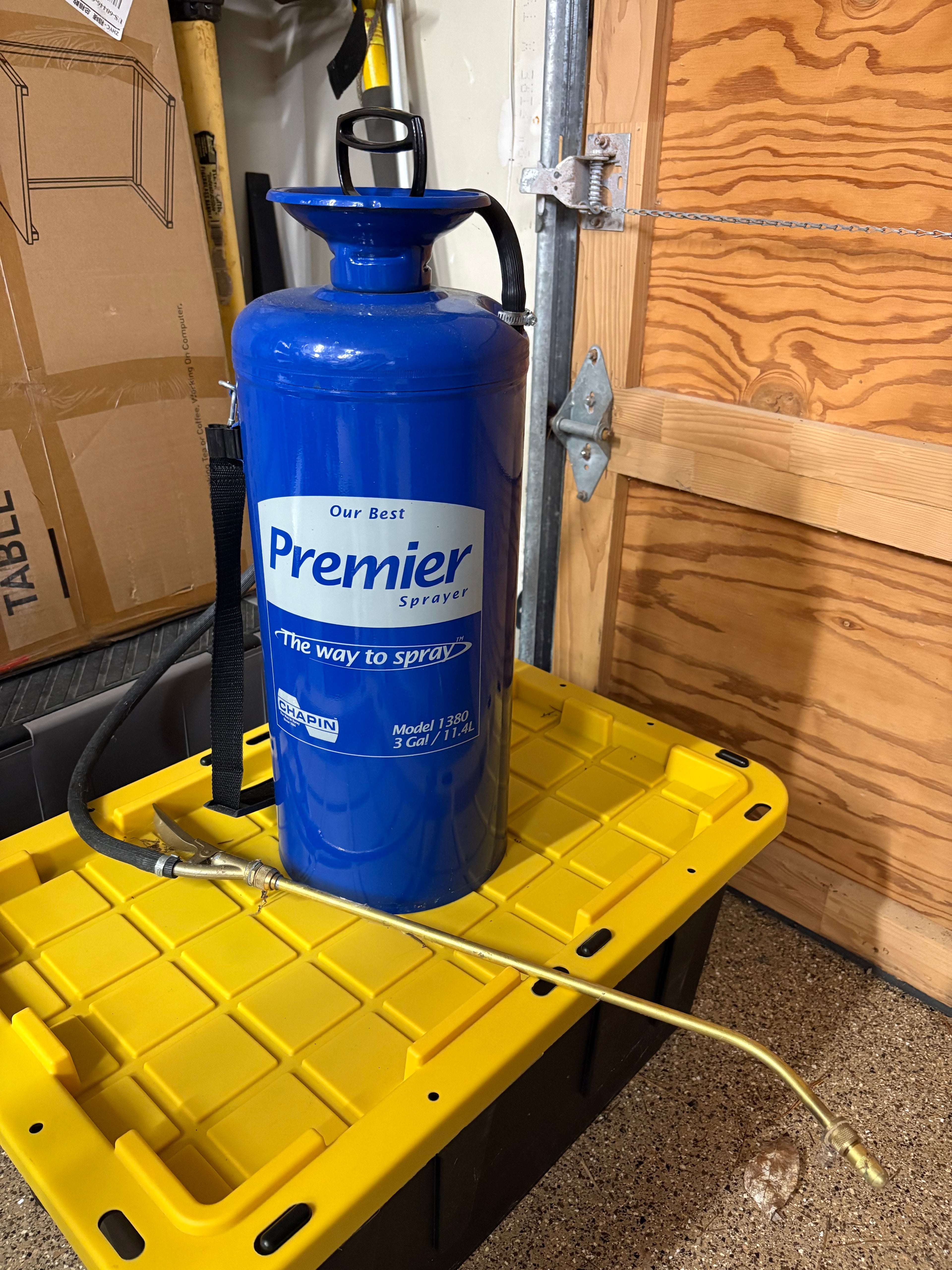 Chapin Pro Tri-Poxy Steel Sprayer, 3 Gal