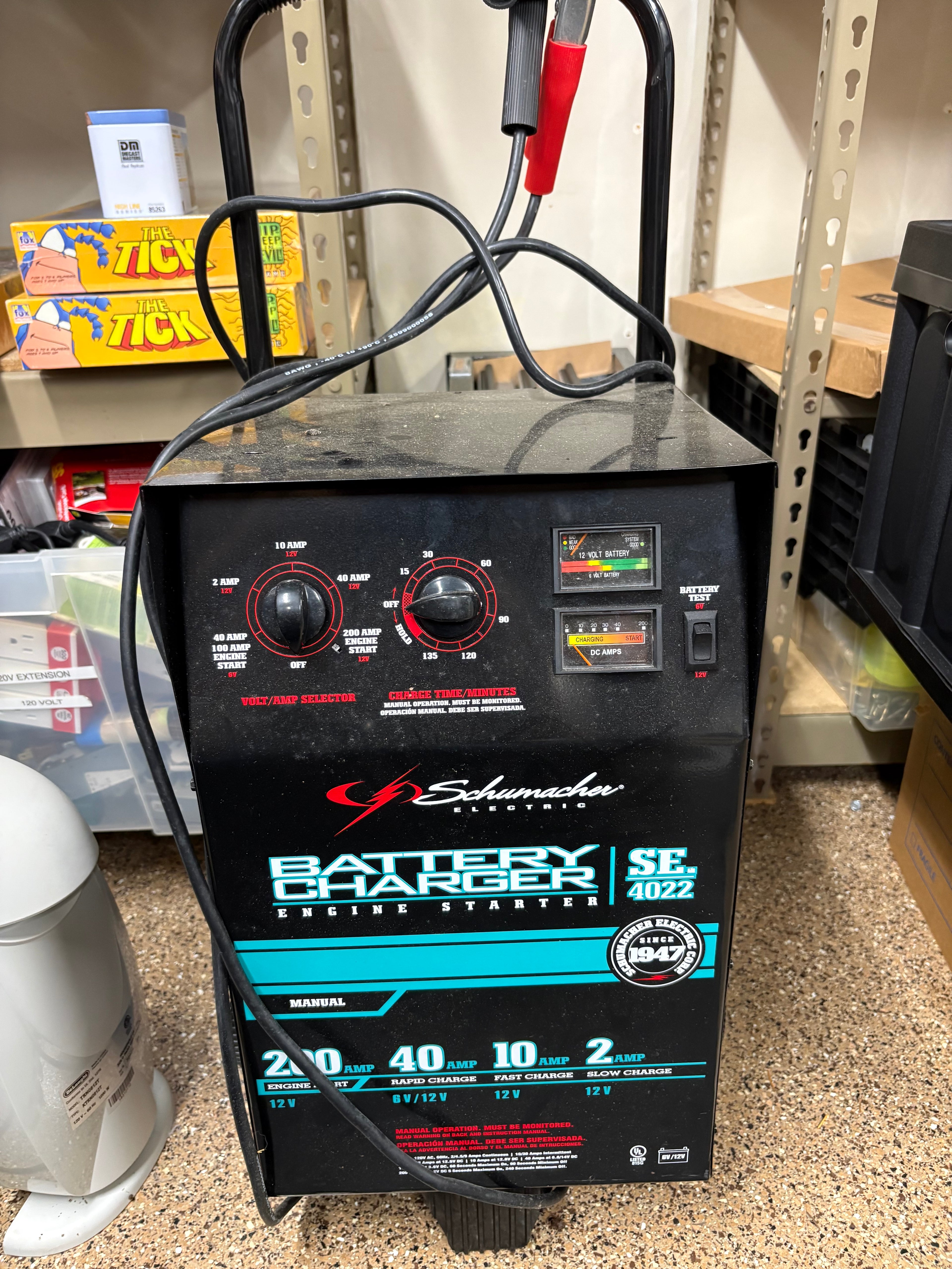 Schumacher Electric Battery Charger/Engine Starter SE4022