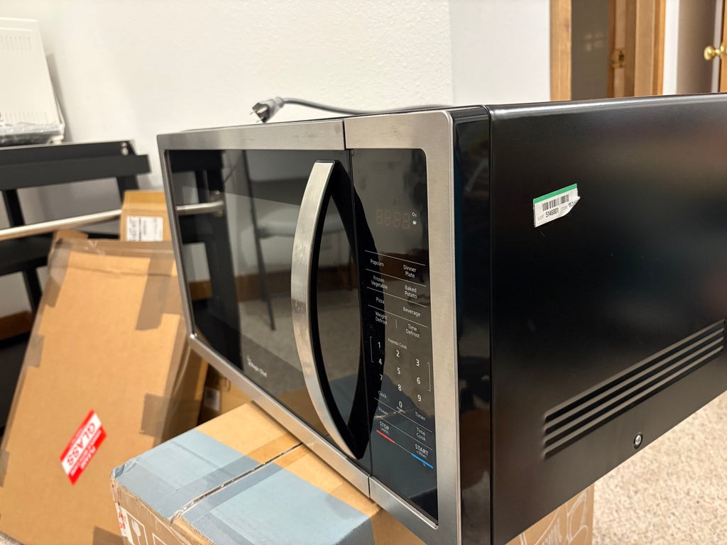 Magic Chef Microwave E214180 - NEW