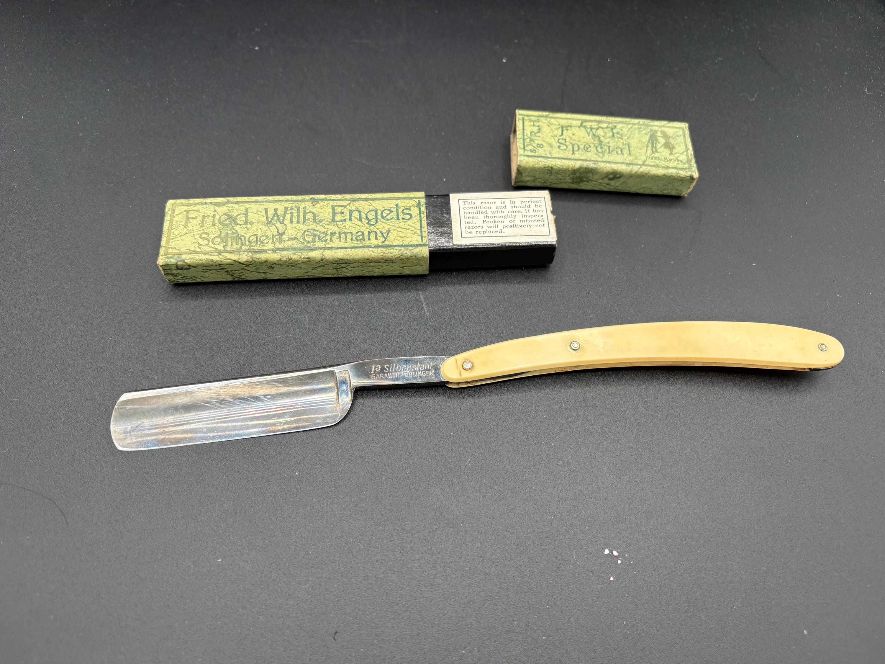Fried With Engels F.w.e. Vintage Straight Razor