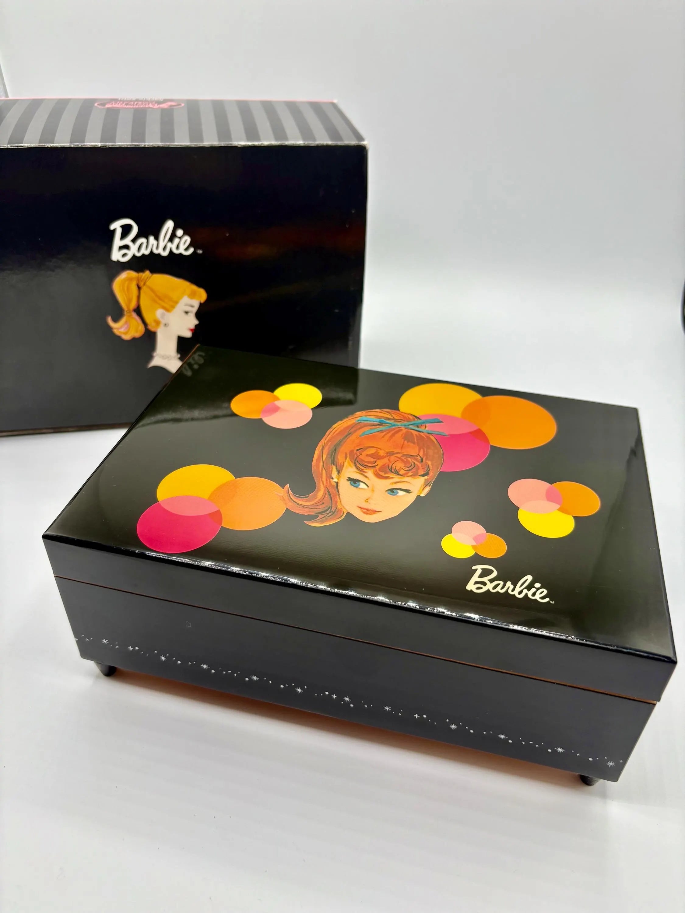 RARE Barbie ‘RAVISHING RED’ Lacquer Music Box “Musical Dreamer”