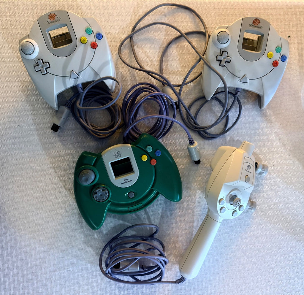 Sega Dreamcast Console Bundle Inc 3 Remotes-Fishing Pole Controller-Memory Cards